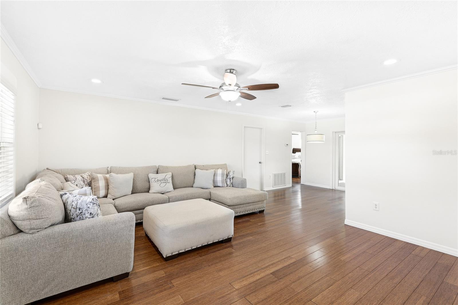 Image 8 of 29 For 5715 2nd Avenue Drive Nw