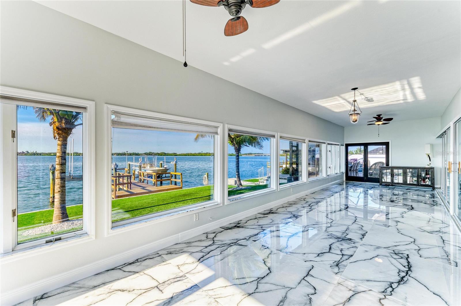 Image 23 of 45 For 5207 Bay State Road