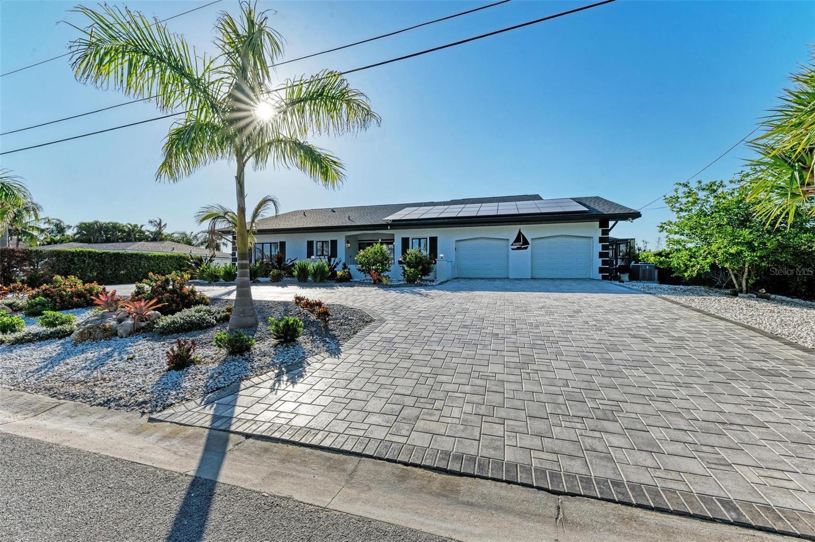 Image 7 of 45 For 5207 Bay State Road