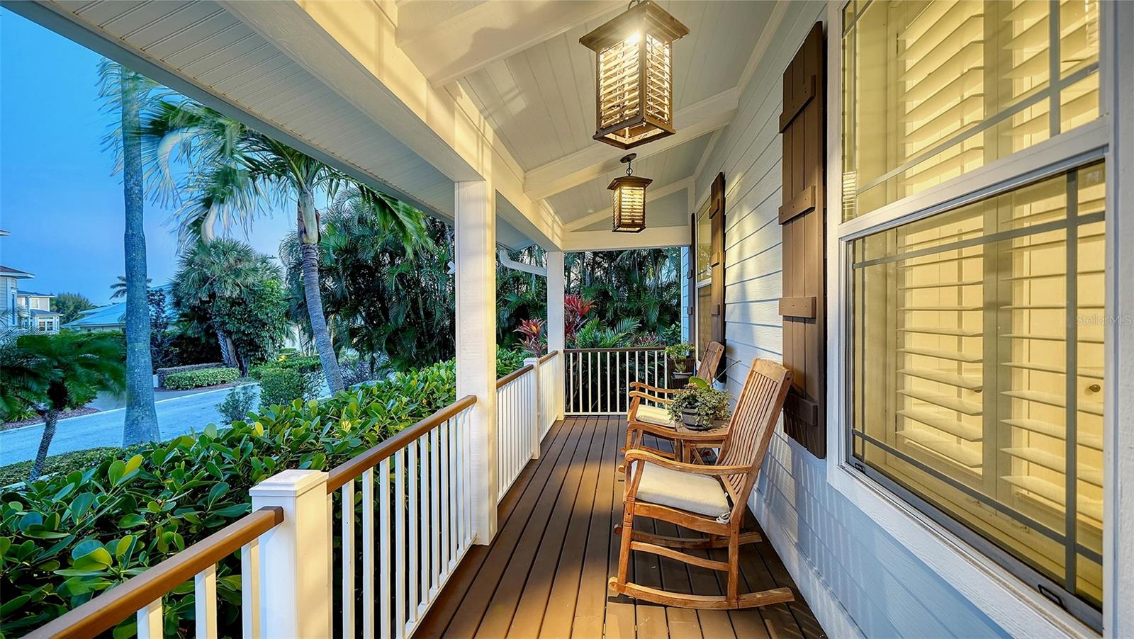 Image 11 of 91 For 605 Point Drive