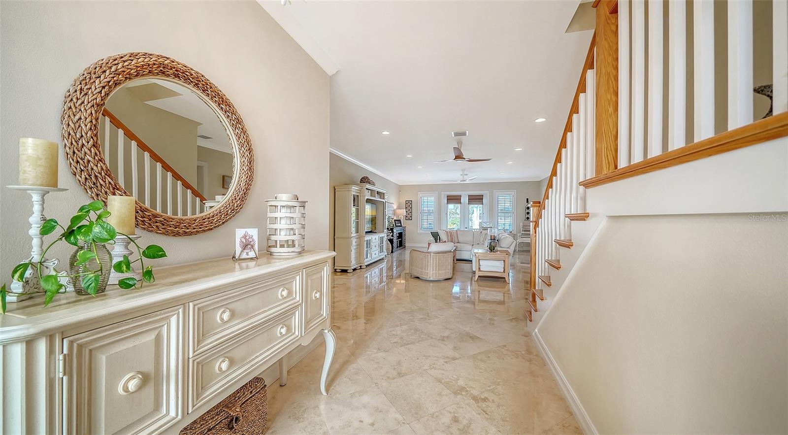 Image 15 of 91 For 605 Point Drive