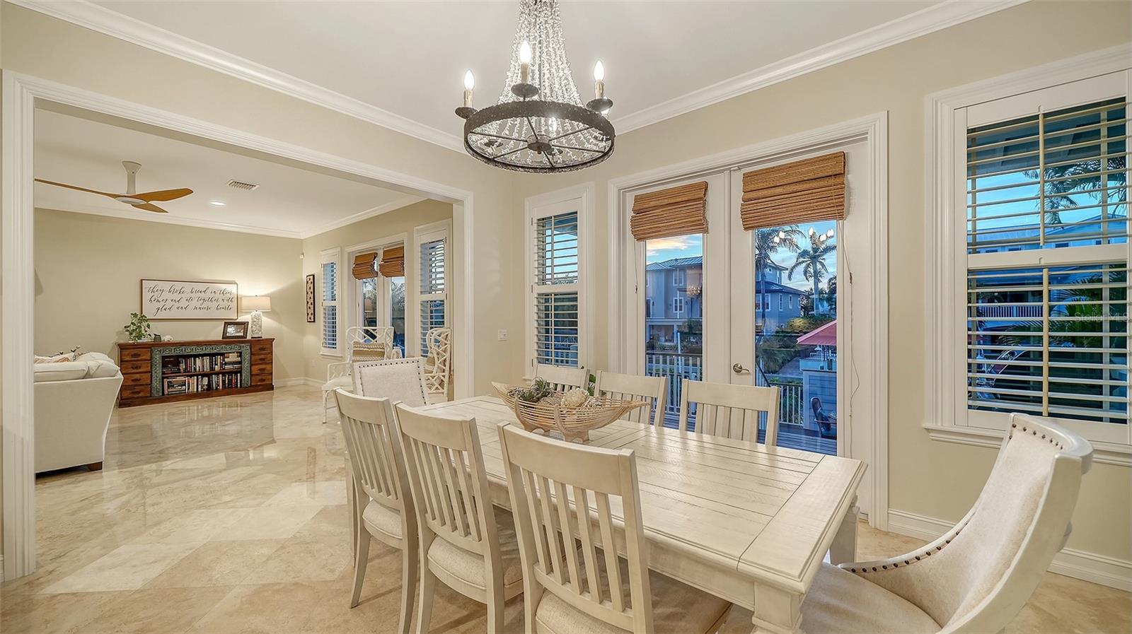 Image 29 of 91 For 605 Point Drive