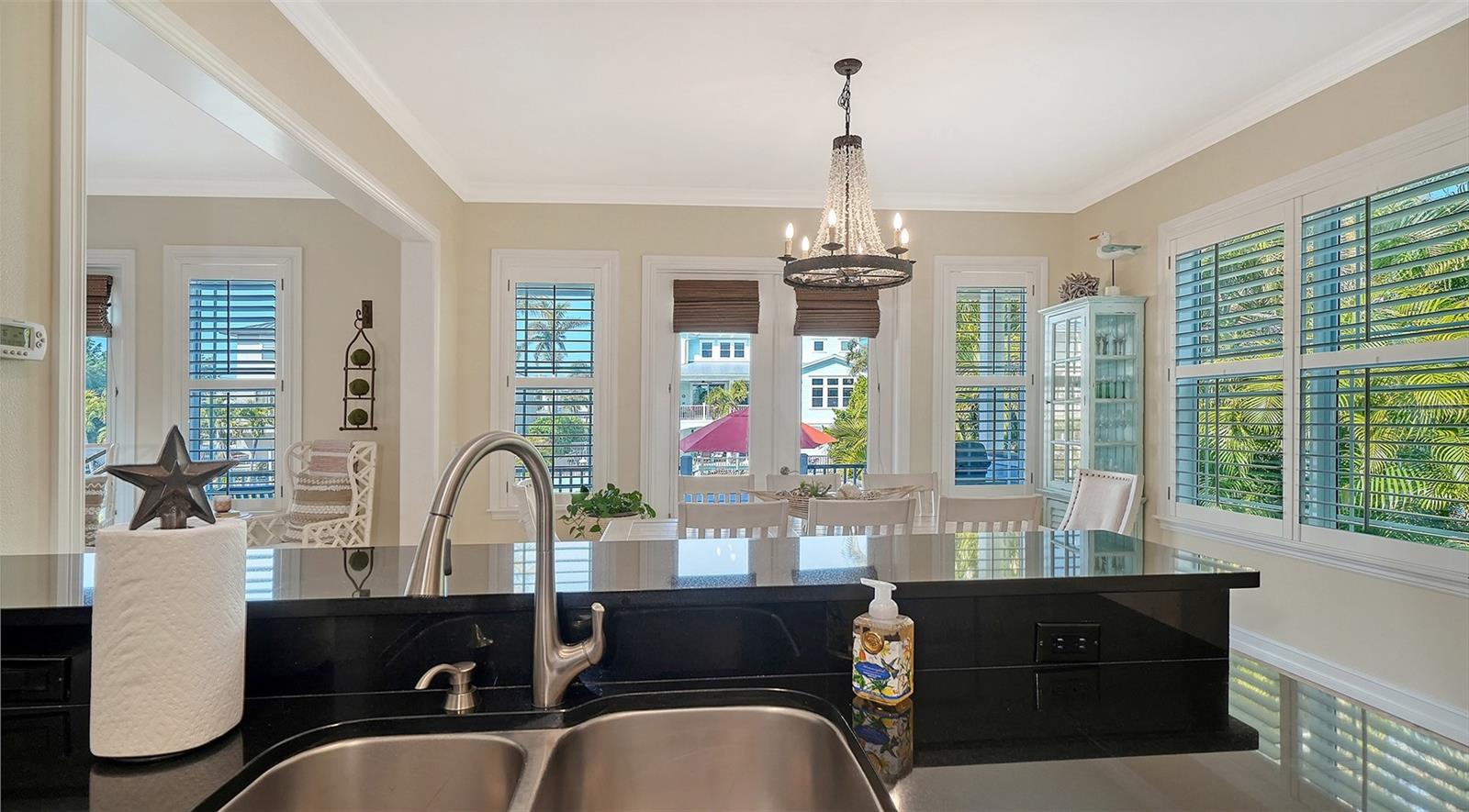 Image 42 of 91 For 605 Point Drive