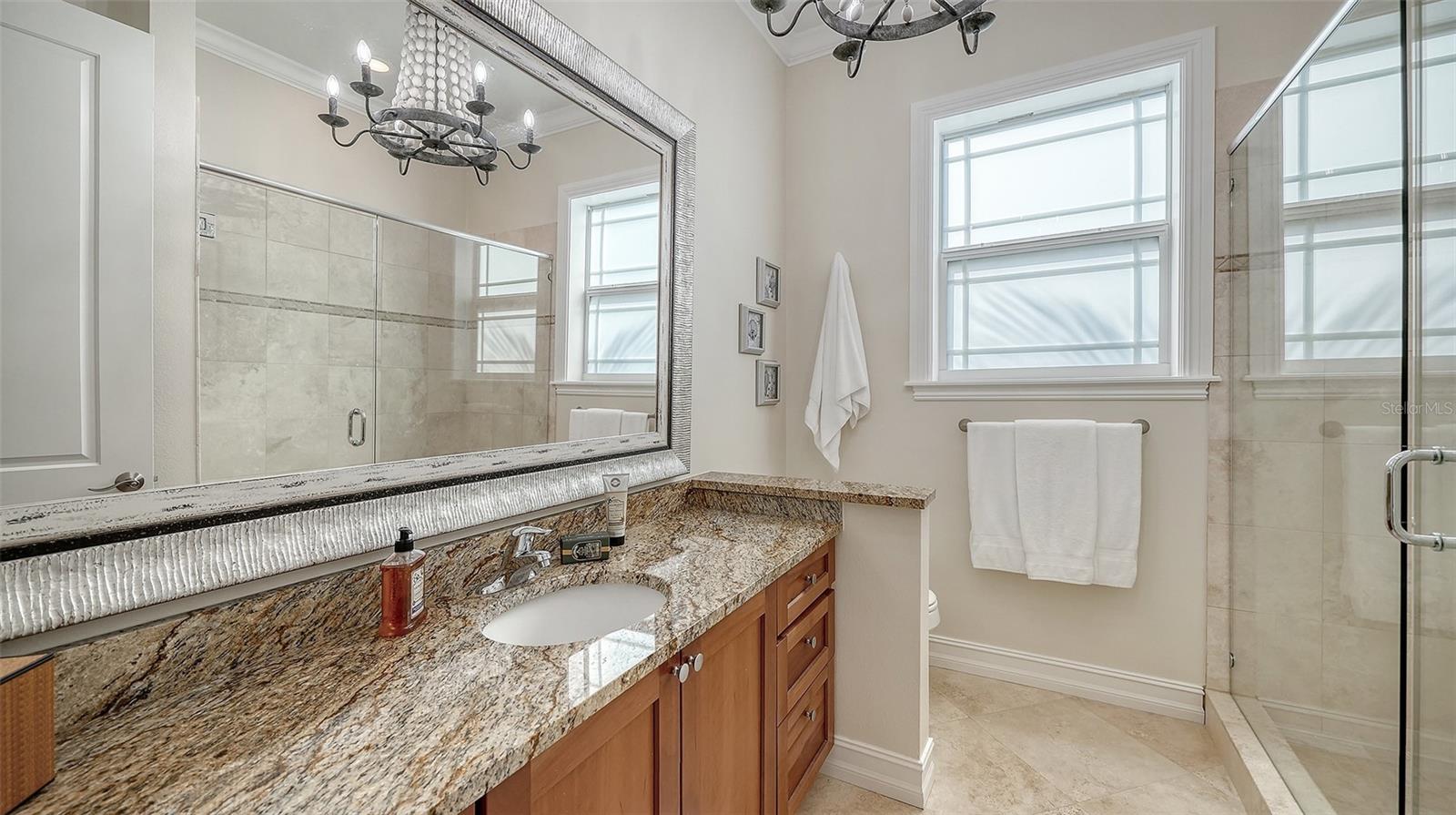 Image 52 of 91 For 605 Point Drive