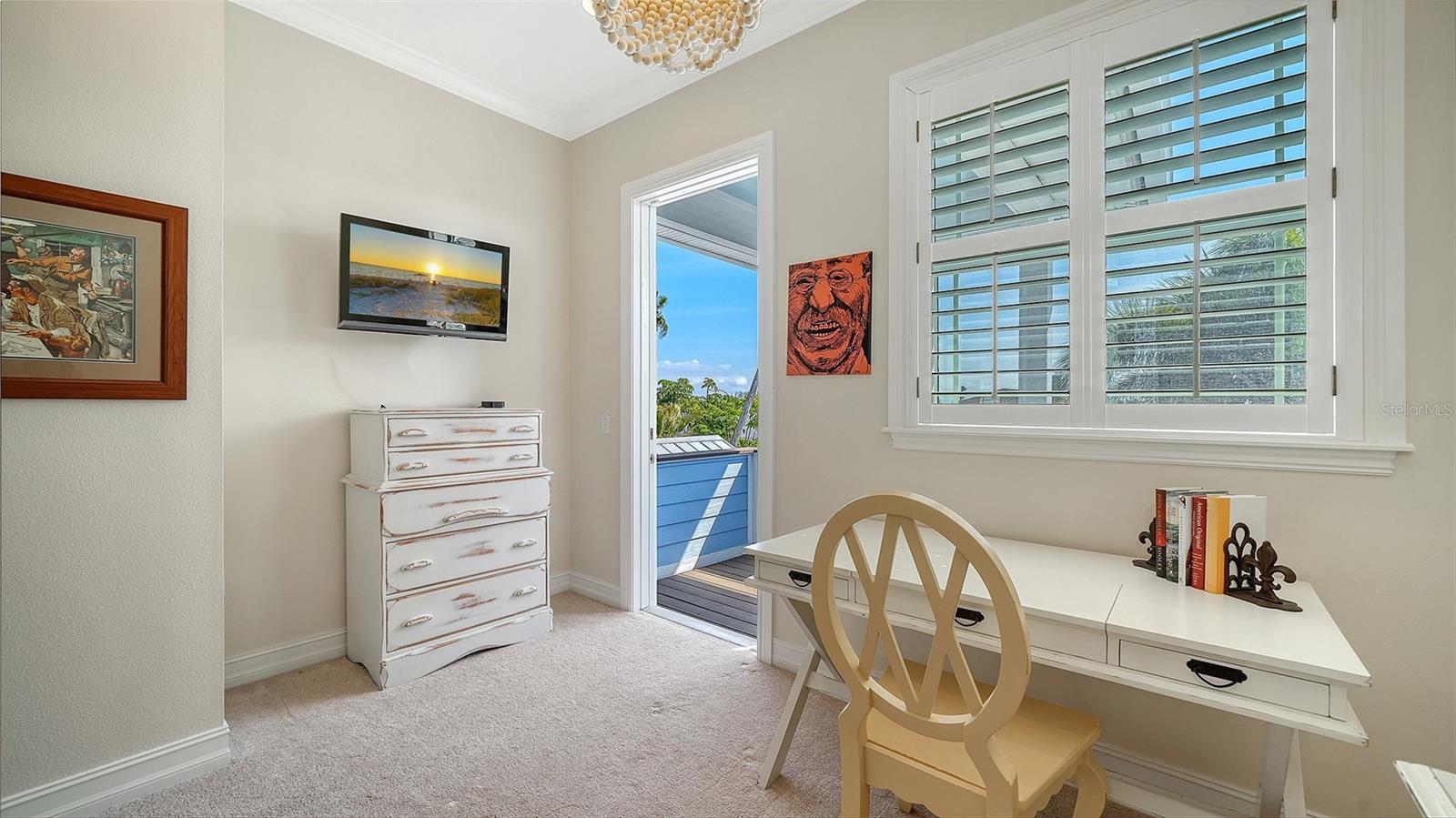 Image 70 of 91 For 605 Point Drive