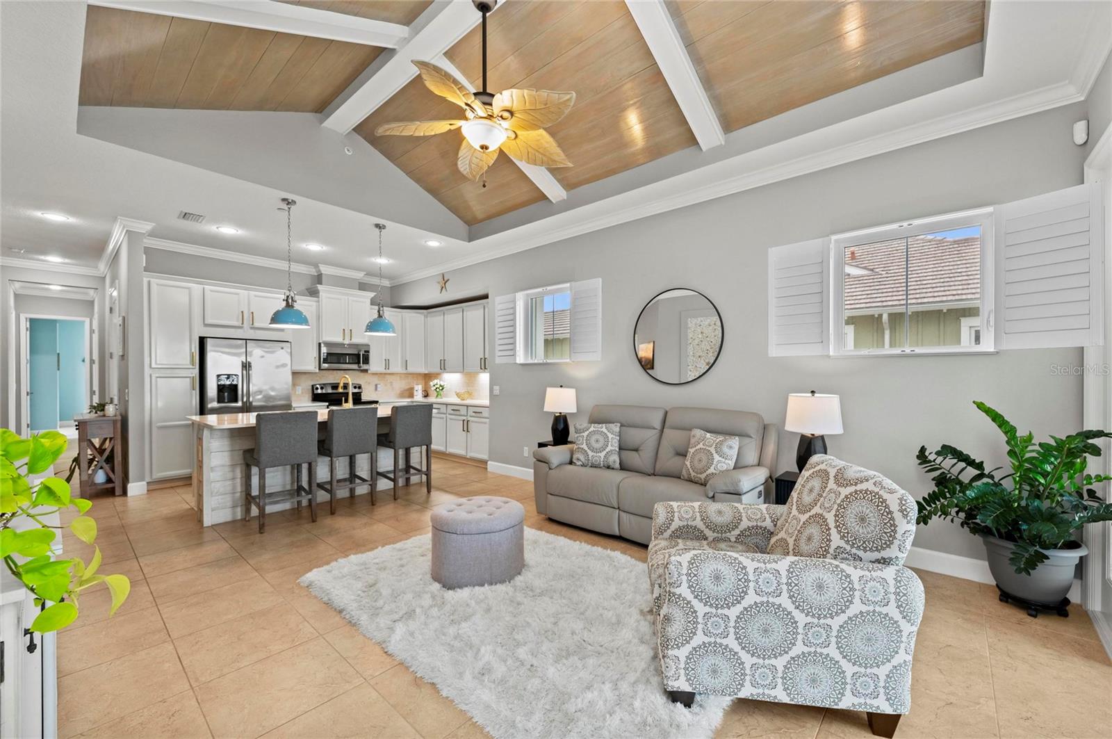 Image 16 of 100 For 226 Sapphire Lake Drive 201