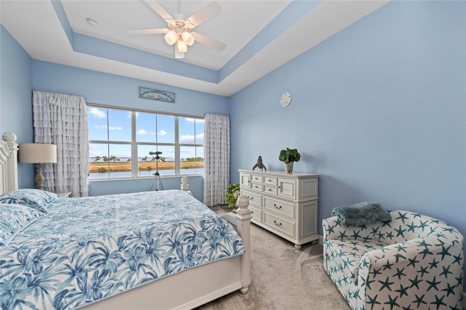 Image 35 of 100 For 226 Sapphire Lake Drive 201