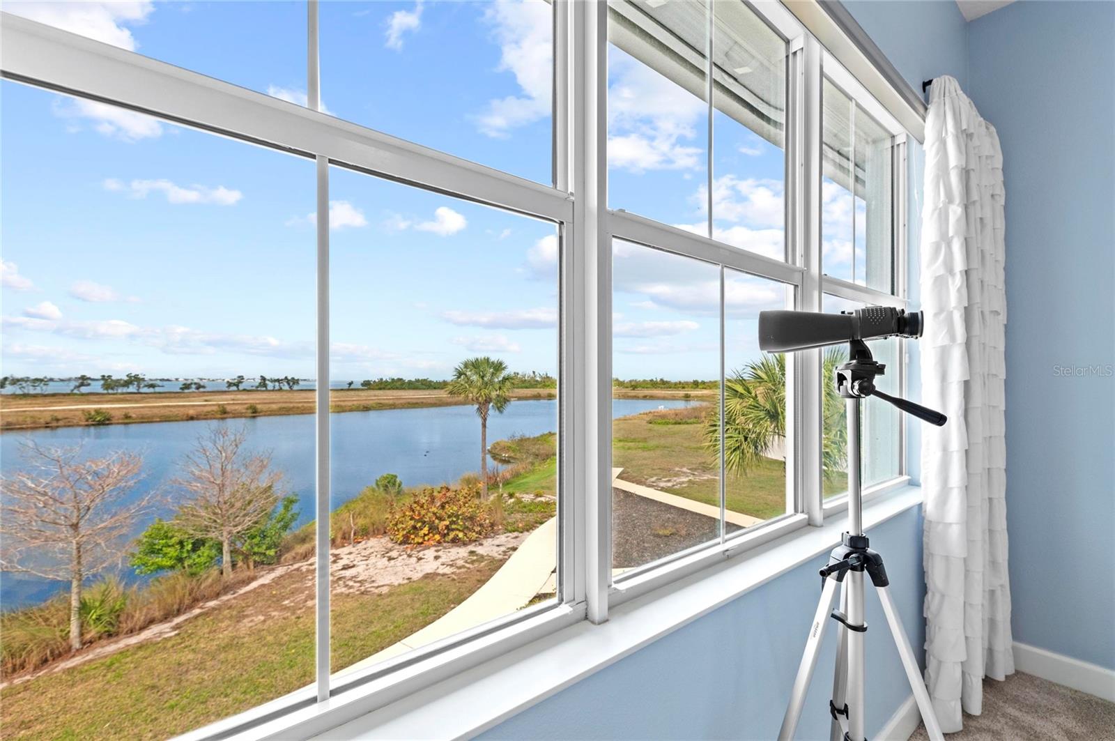 Image 41 of 100 For 226 Sapphire Lake Drive 201