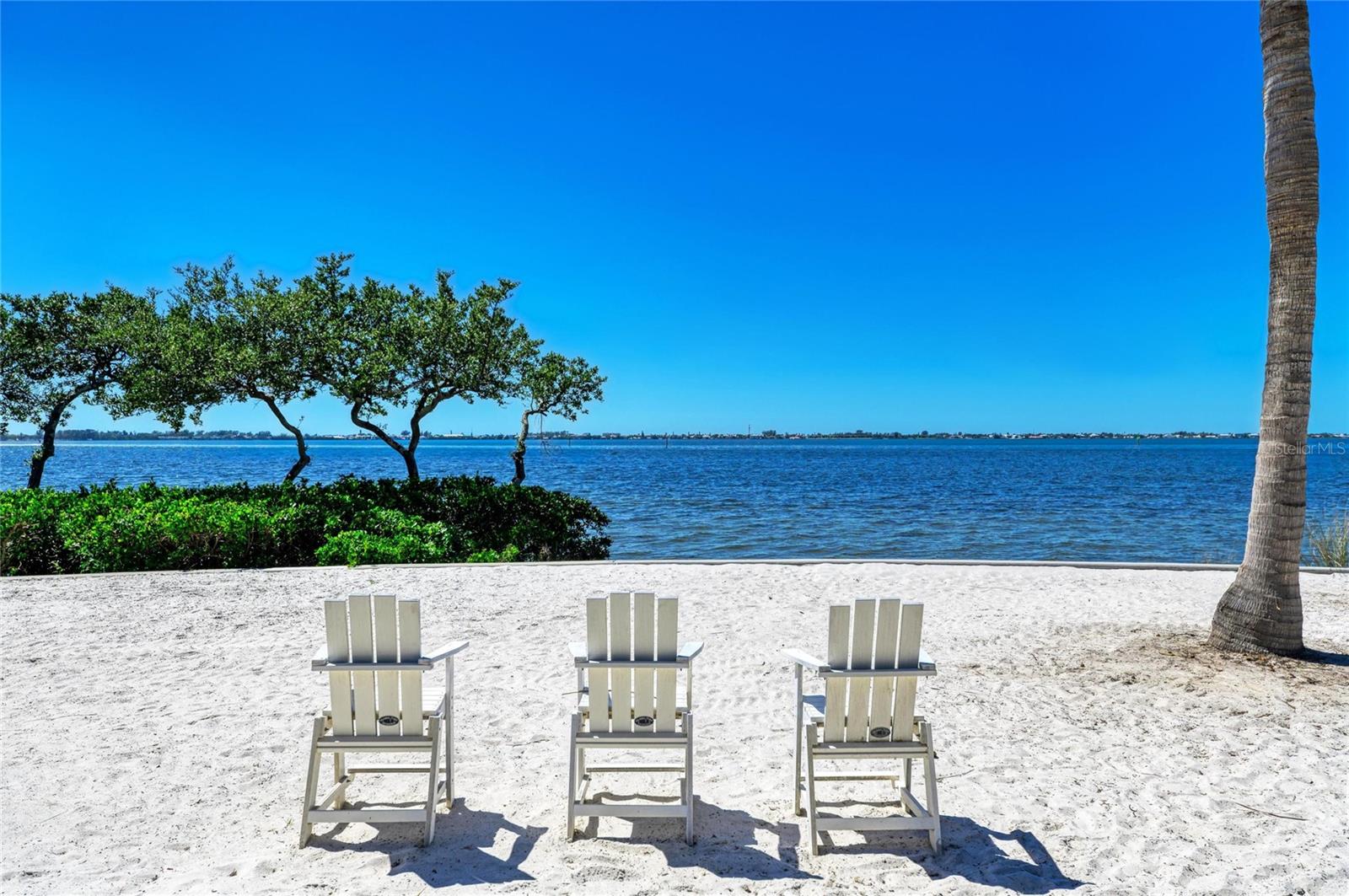 Image 84 of 100 For 226 Sapphire Lake Drive 201