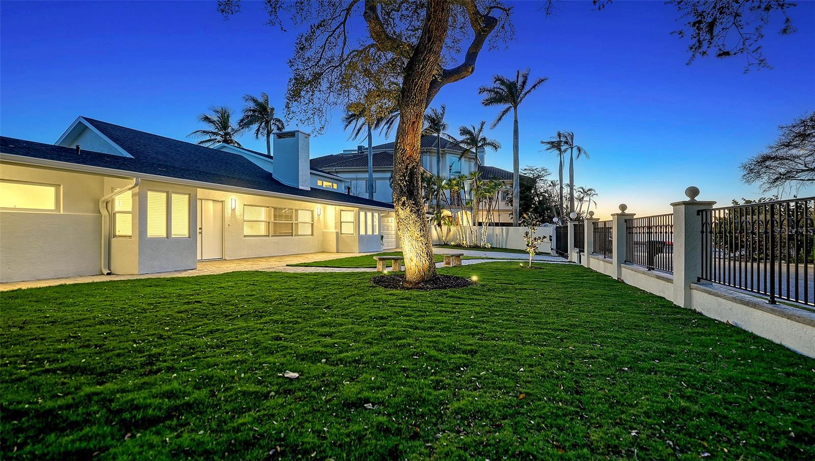 Image 31 of 32 For 940 Alameda Way