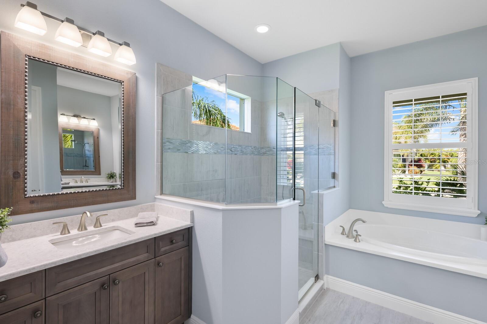 Image 20 of 72 For 569 Mast Drive