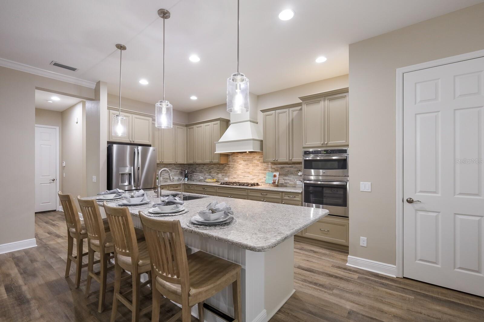 Image 50 of 72 For 569 Mast Drive