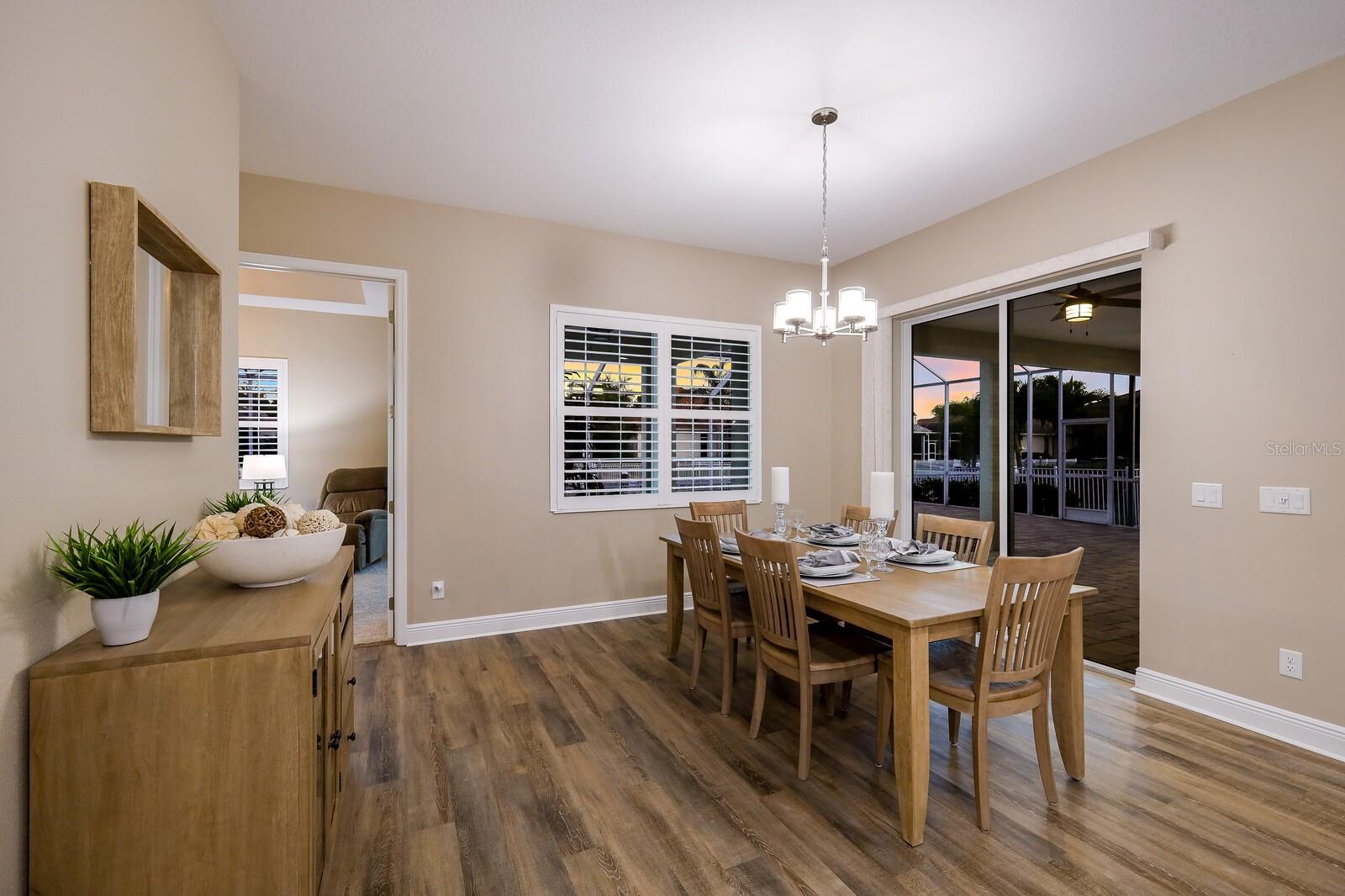 Image 53 of 72 For 569 Mast Drive