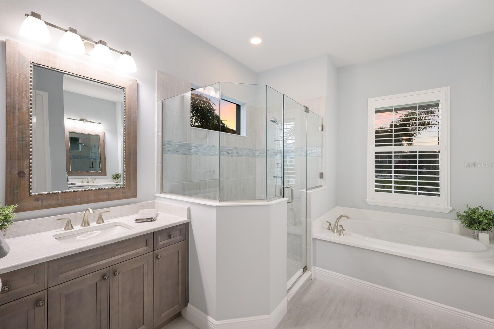 Image 58 of 72 For 569 Mast Drive