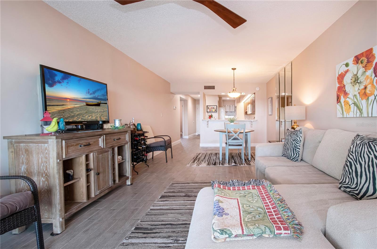 Image 15 of 43 For 802 Bahia Del Sol Drive 6