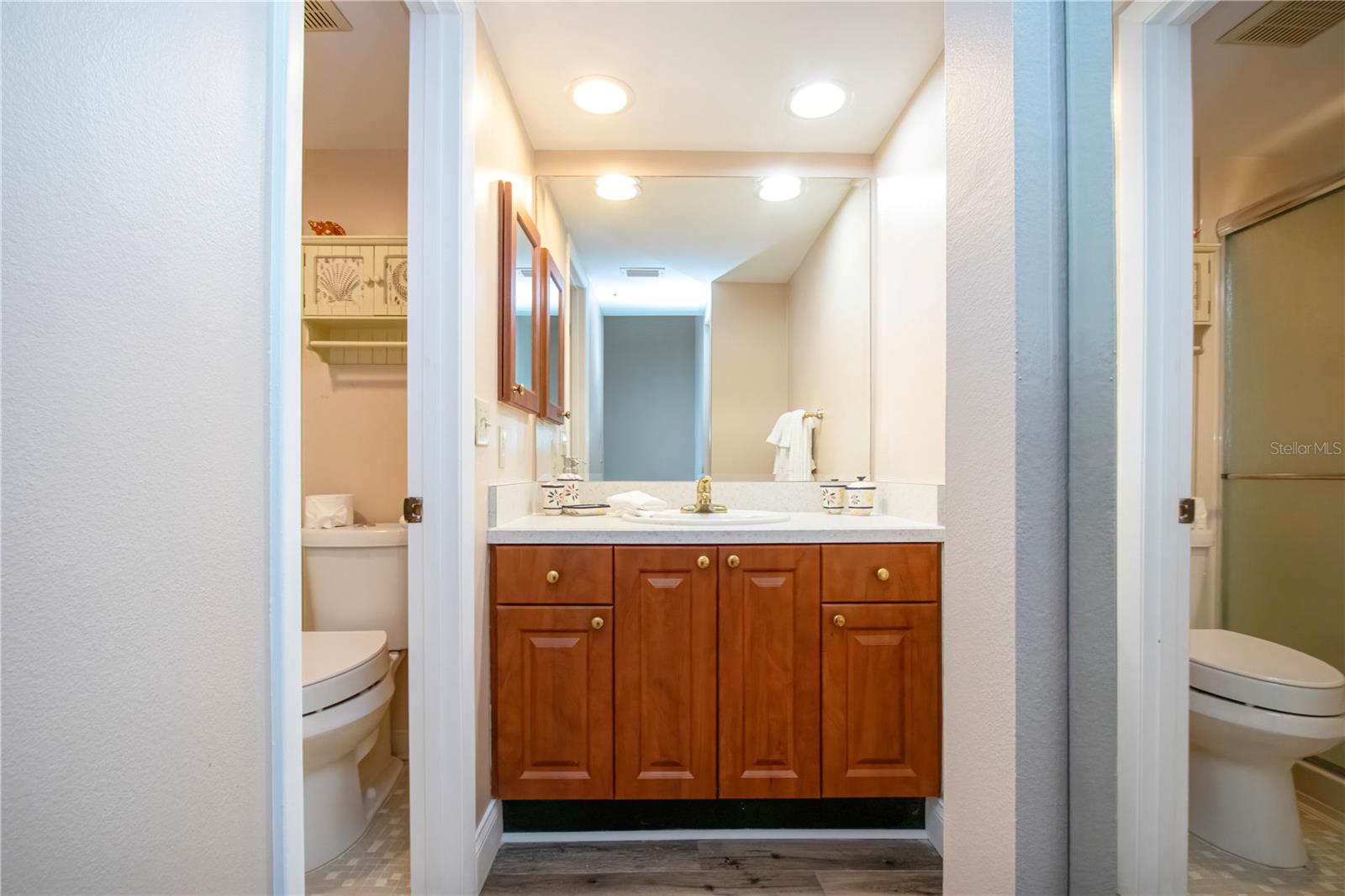 Image 37 of 43 For 802 Bahia Del Sol Drive 6