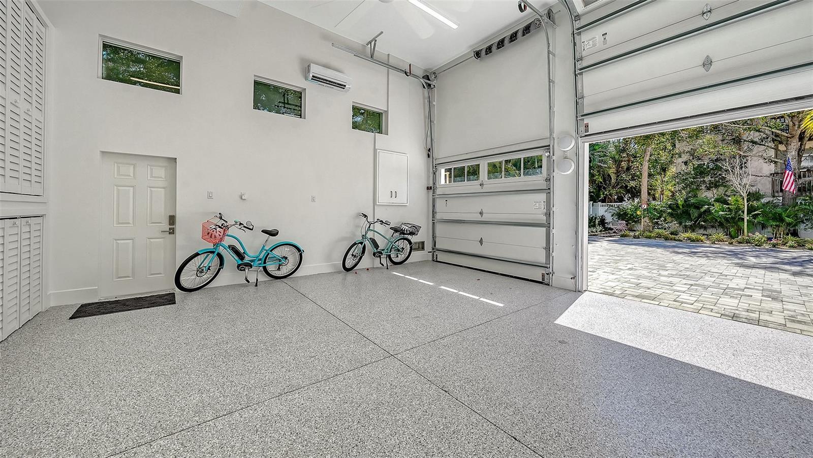 Image 33 of 40 For 1621 Bay Point Court