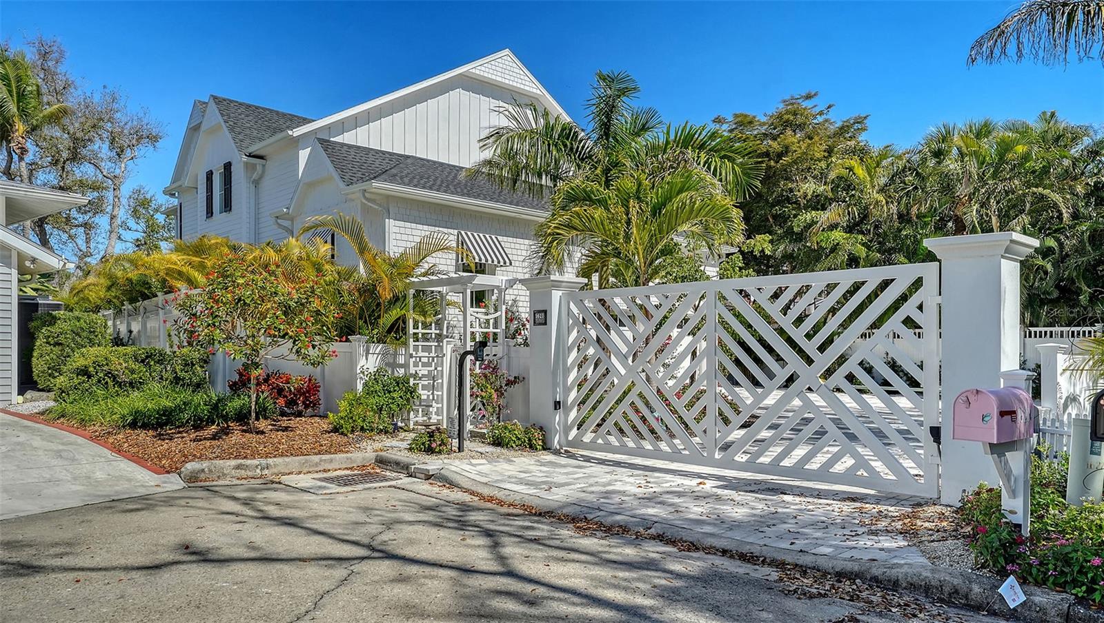 Image 39 of 40 For 1621 Bay Point Court