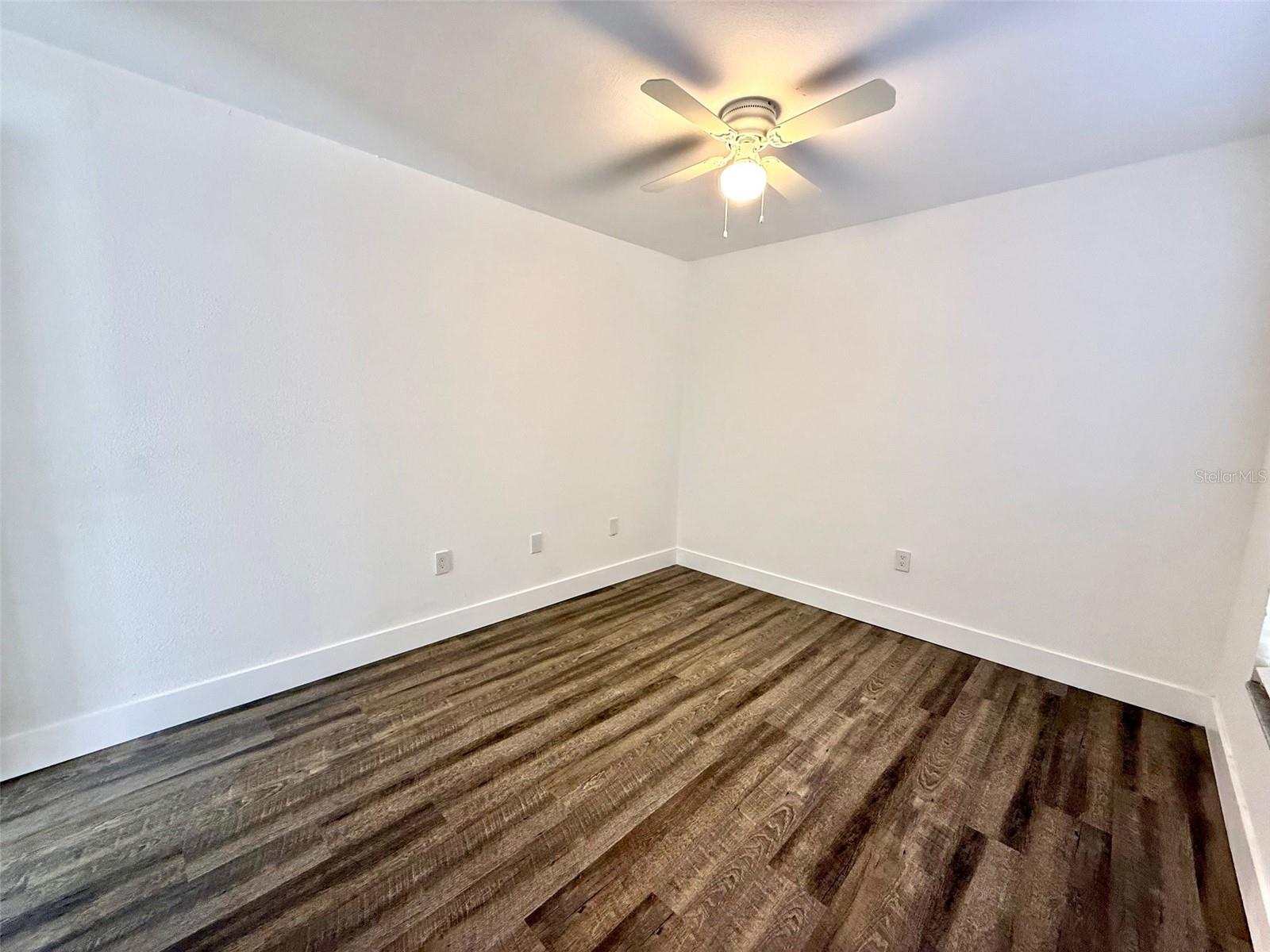 Image 11 of 16 For 1415 24th Street E