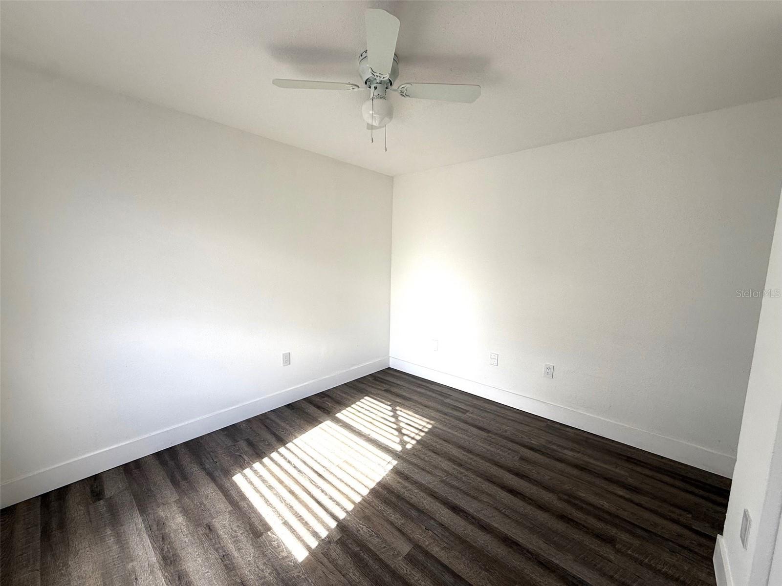 Image 15 of 16 For 1415 24th Street E