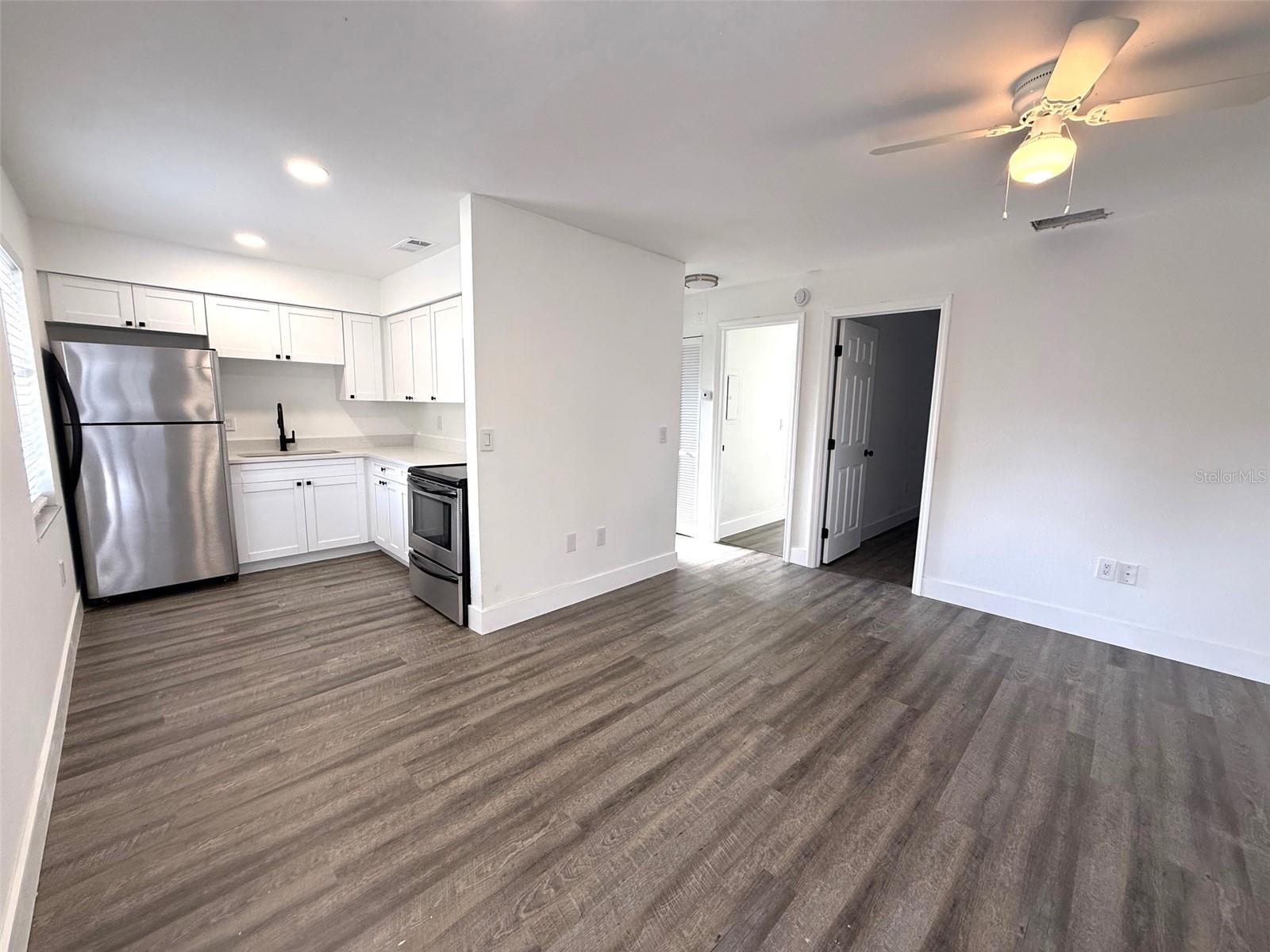 Image 2 of 16 For 1415 24th Street E