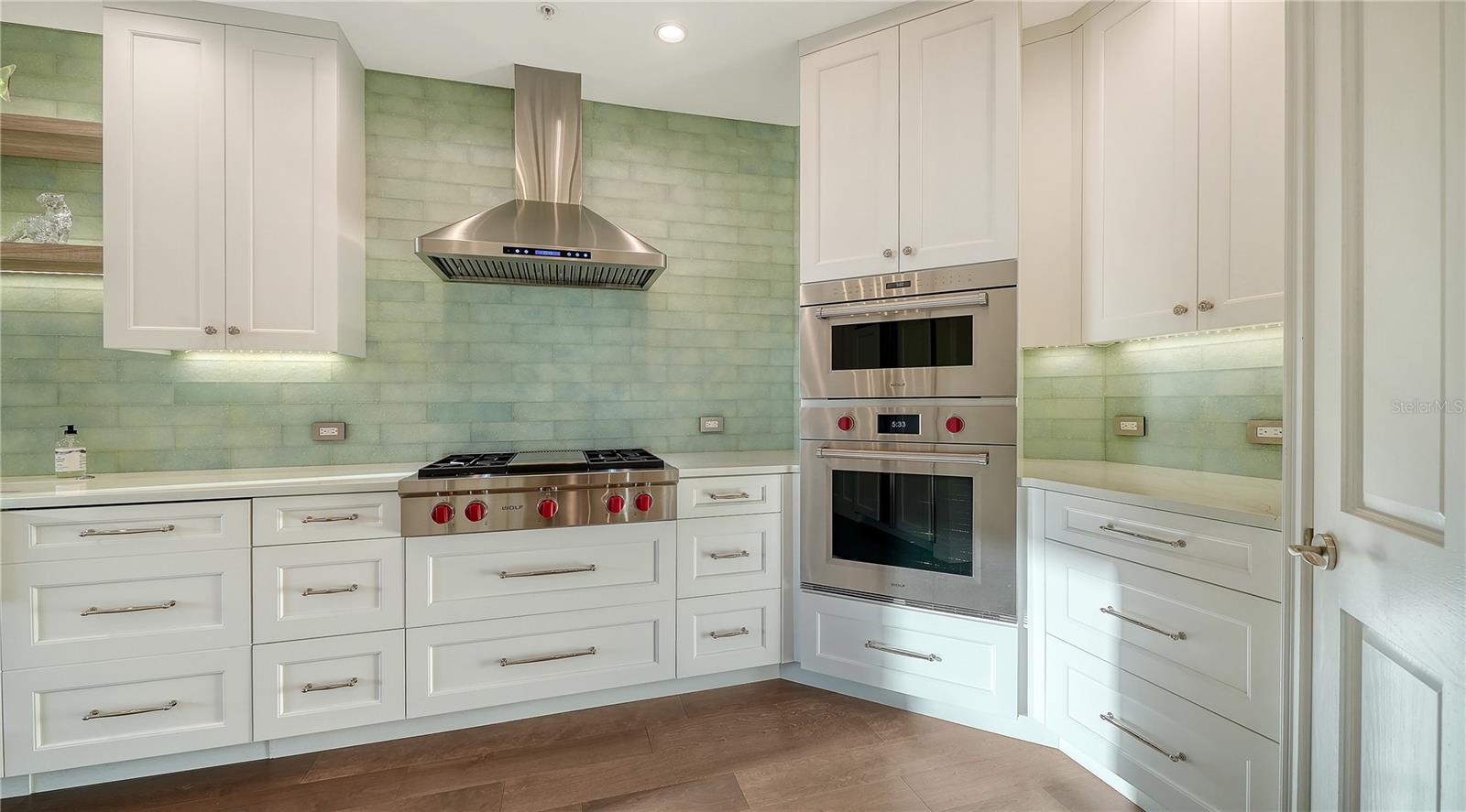 Image 13 of 52 For 1300 Benjamin Franklin Drive 303