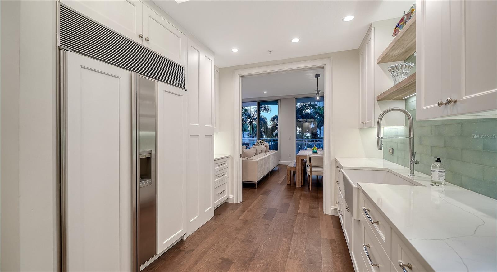 Image 14 of 52 For 1300 Benjamin Franklin Drive 303