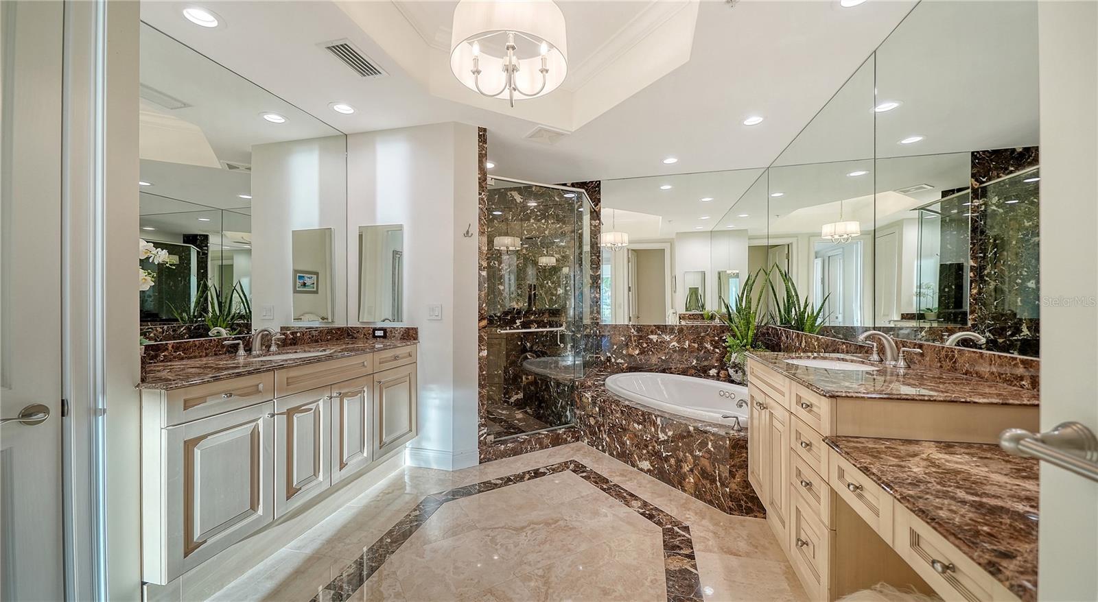 Image 18 of 52 For 1300 Benjamin Franklin Drive 303