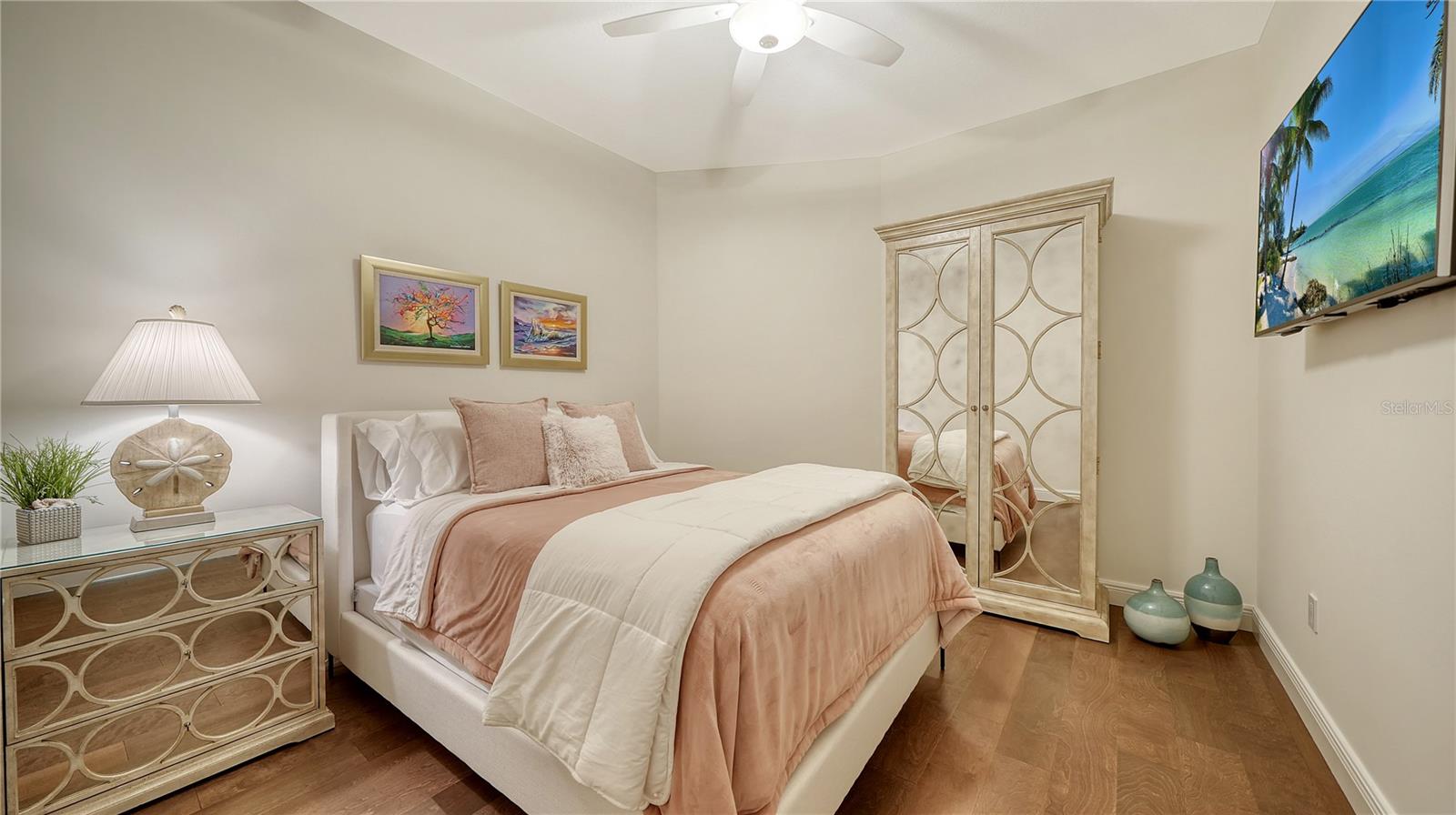 Image 20 of 52 For 1300 Benjamin Franklin Drive 303