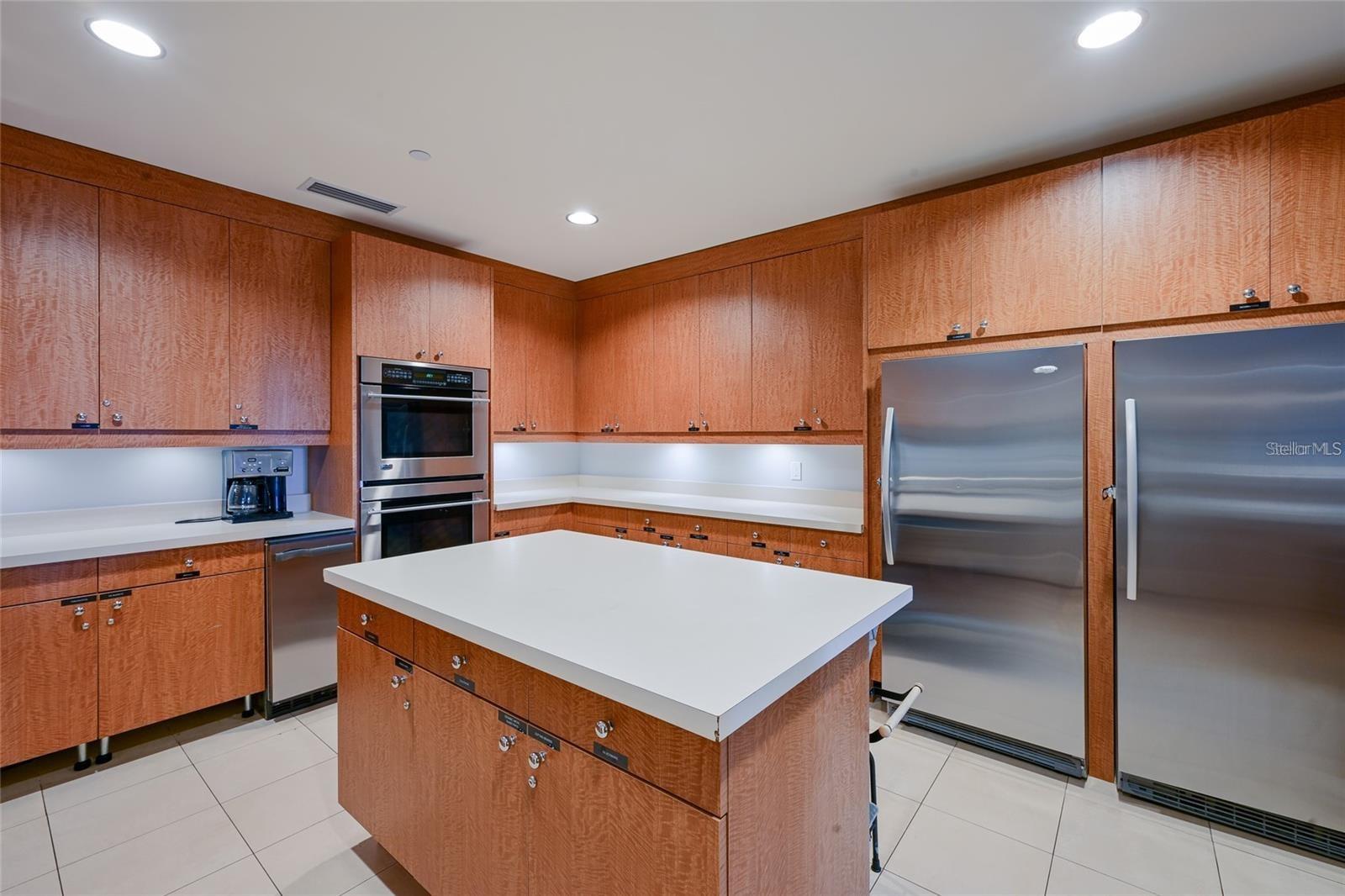 Image 39 of 52 For 1300 Benjamin Franklin Drive 303