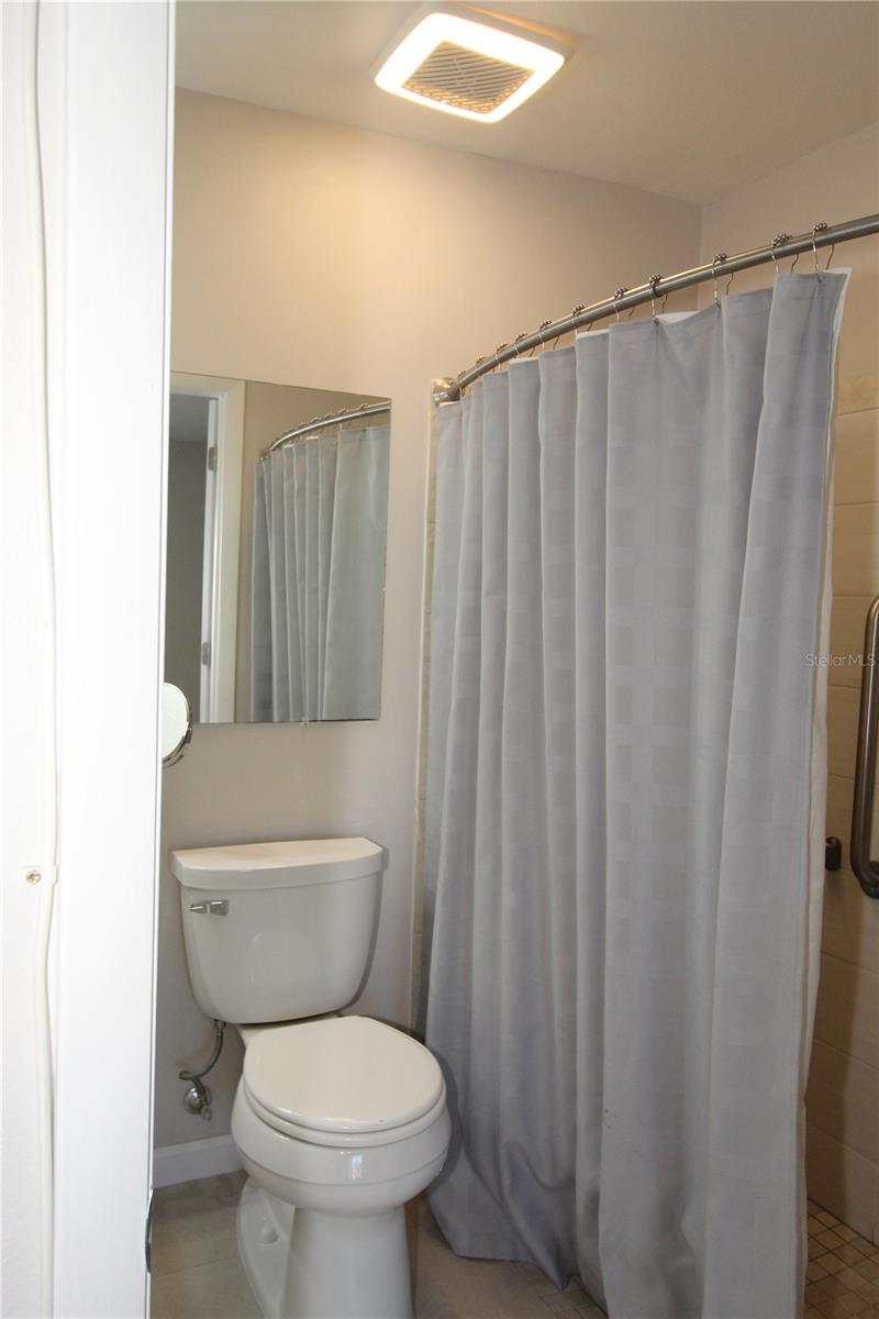 Image 14 of 24 For 2628 Hidden Lake Drive N B