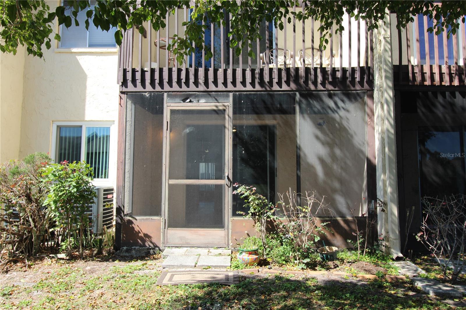 Image 19 of 24 For 2628 Hidden Lake Drive N B