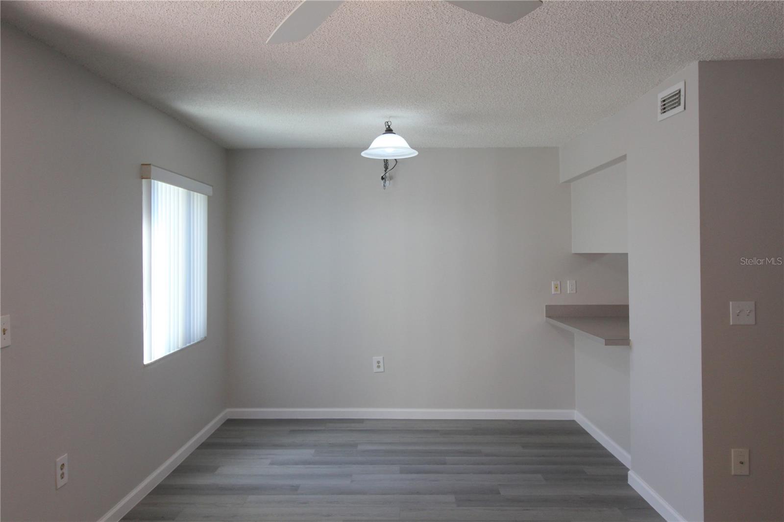 Image 5 of 24 For 2628 Hidden Lake Drive N B