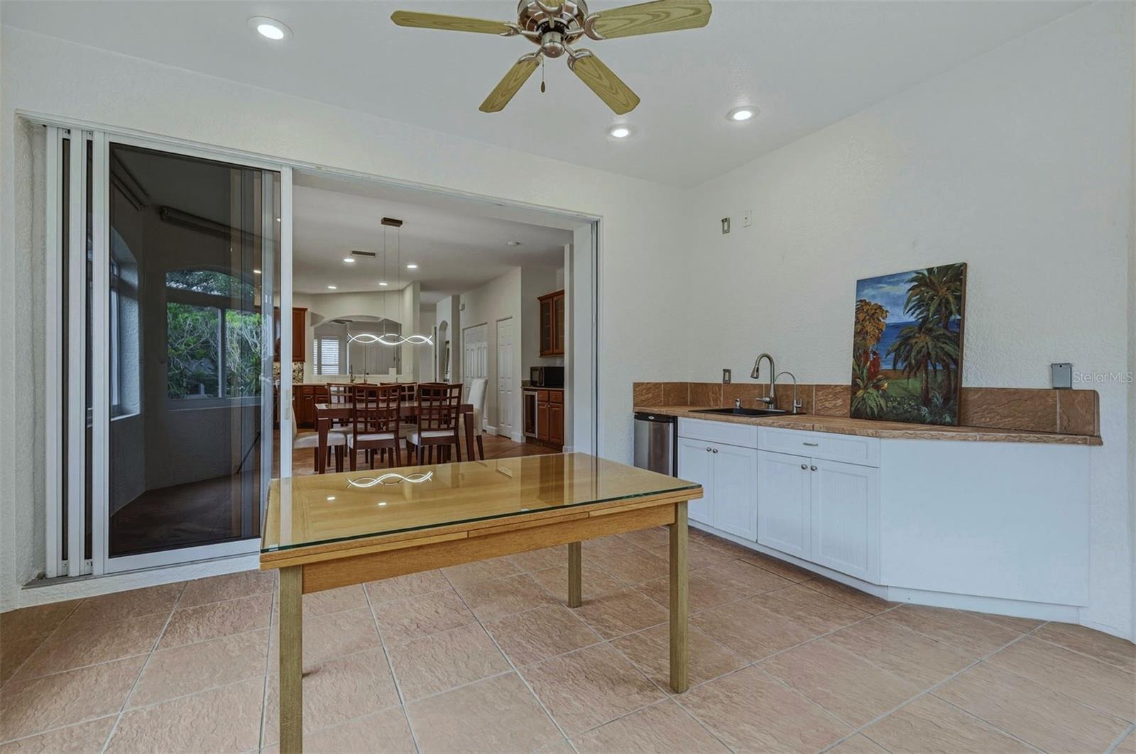 Image 15 of 58 For 1140 Beachcomber Court 11