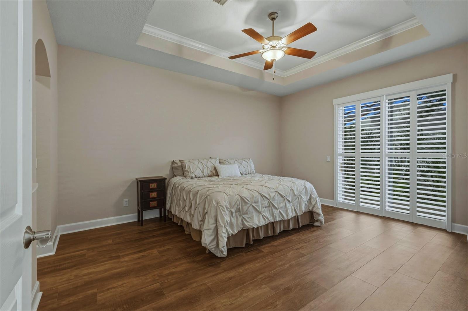 Image 16 of 58 For 1140 Beachcomber Court 11