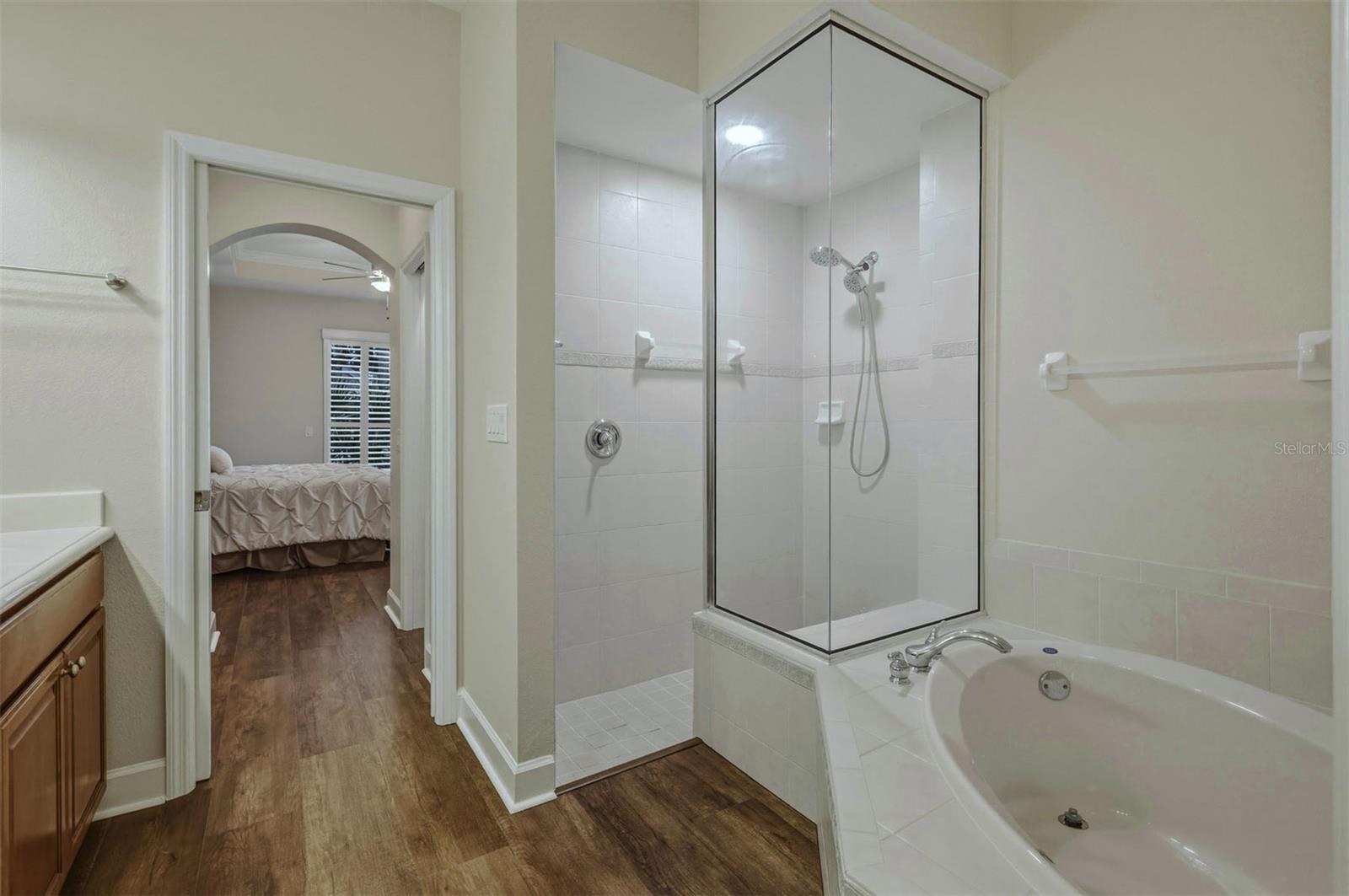 Image 19 of 58 For 1140 Beachcomber Court 11