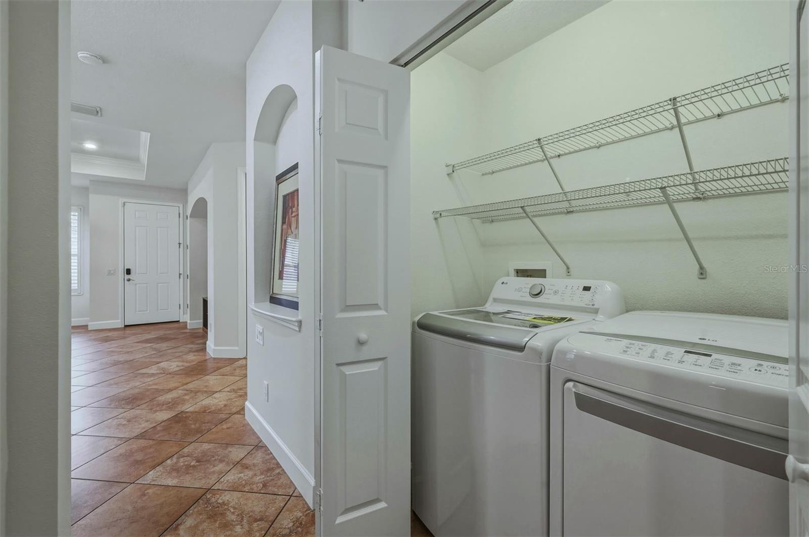 Image 27 of 58 For 1140 Beachcomber Court 11