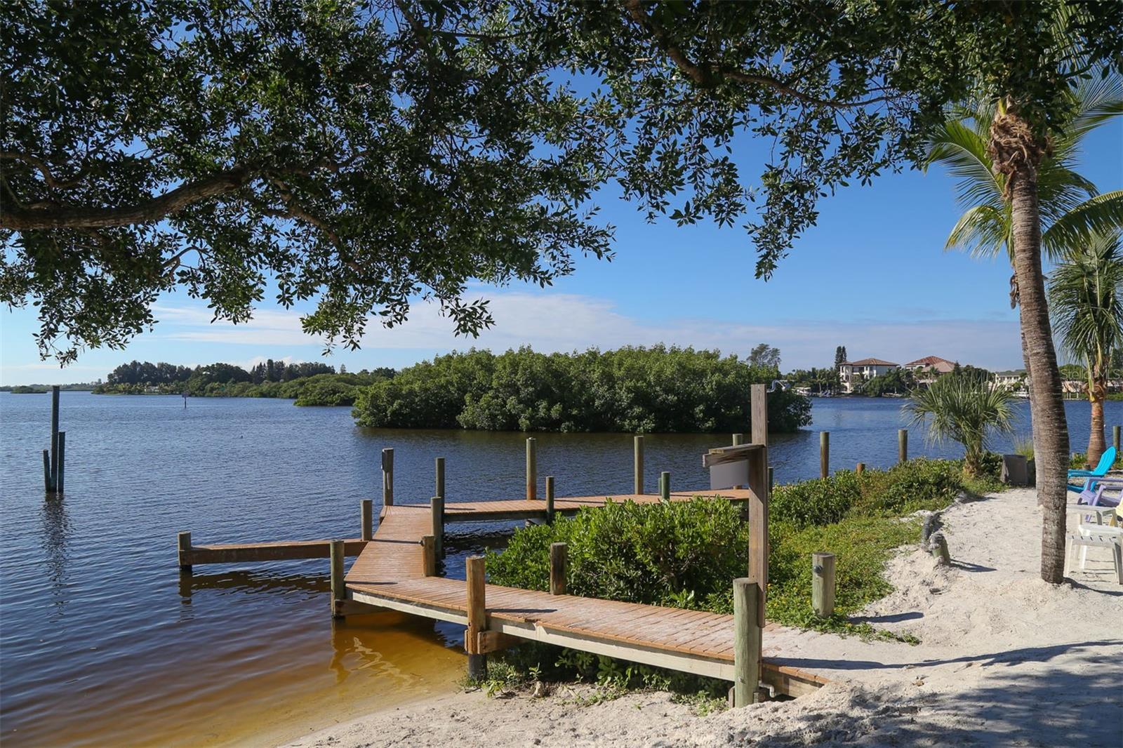 Image 49 of 58 For 1140 Beachcomber Court 11