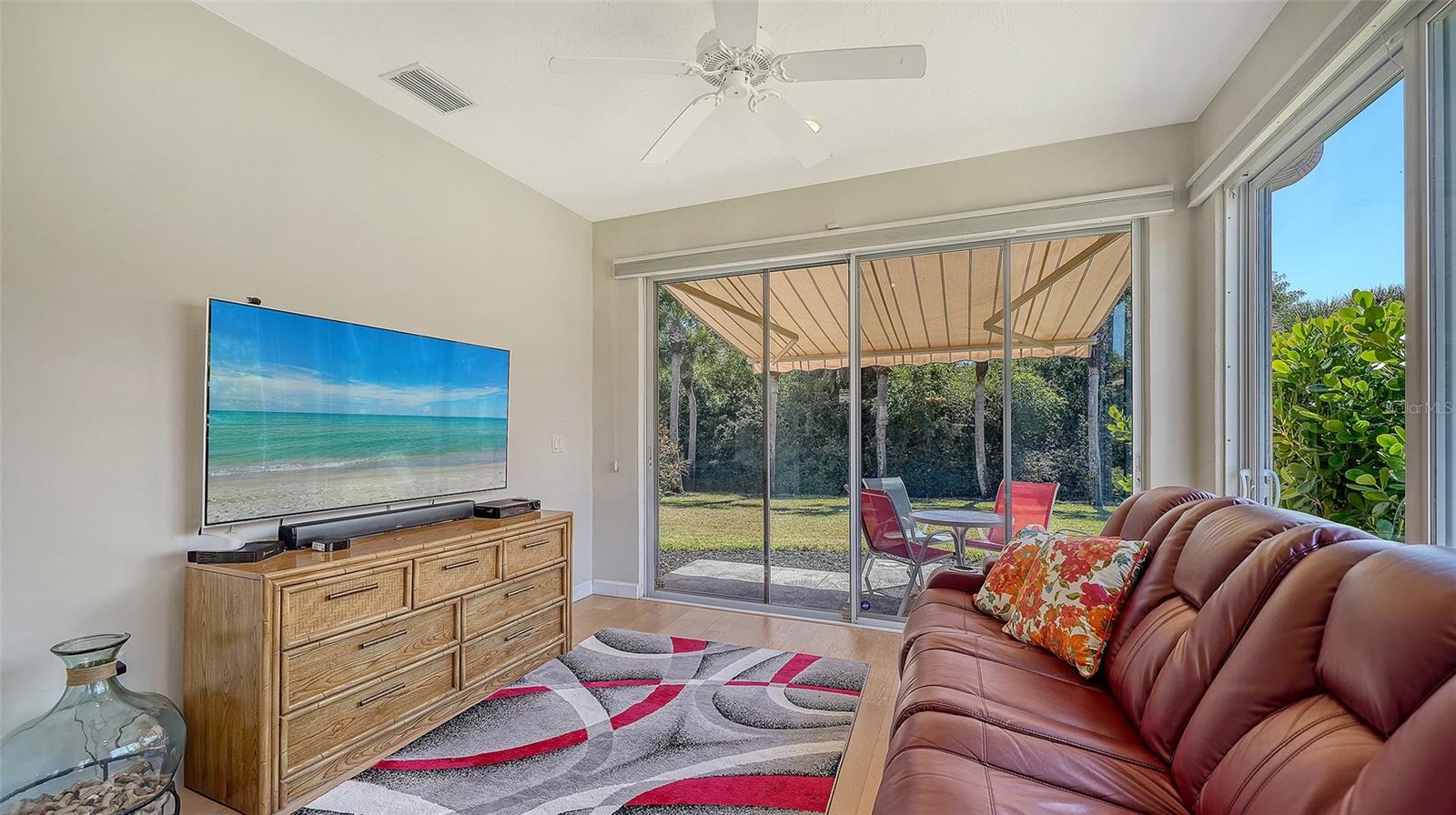 Image 13 of 76 For 3782 Amapola Lane