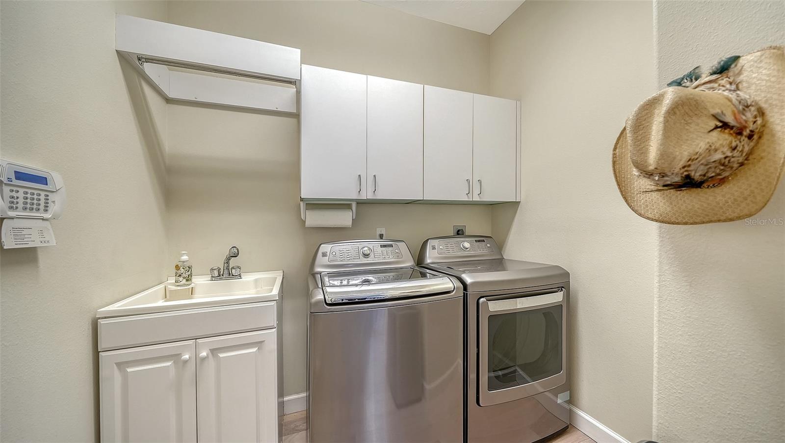 Image 42 of 76 For 3782 Amapola Lane