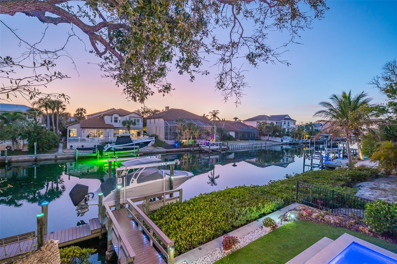 Image 16 of 84 For 4938 Commonwealth Drive