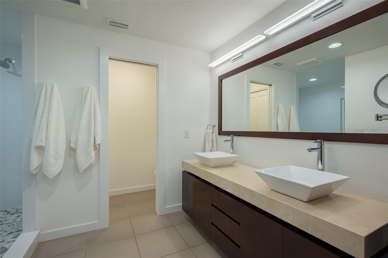 Image 20 of 84 For 4938 Commonwealth Drive