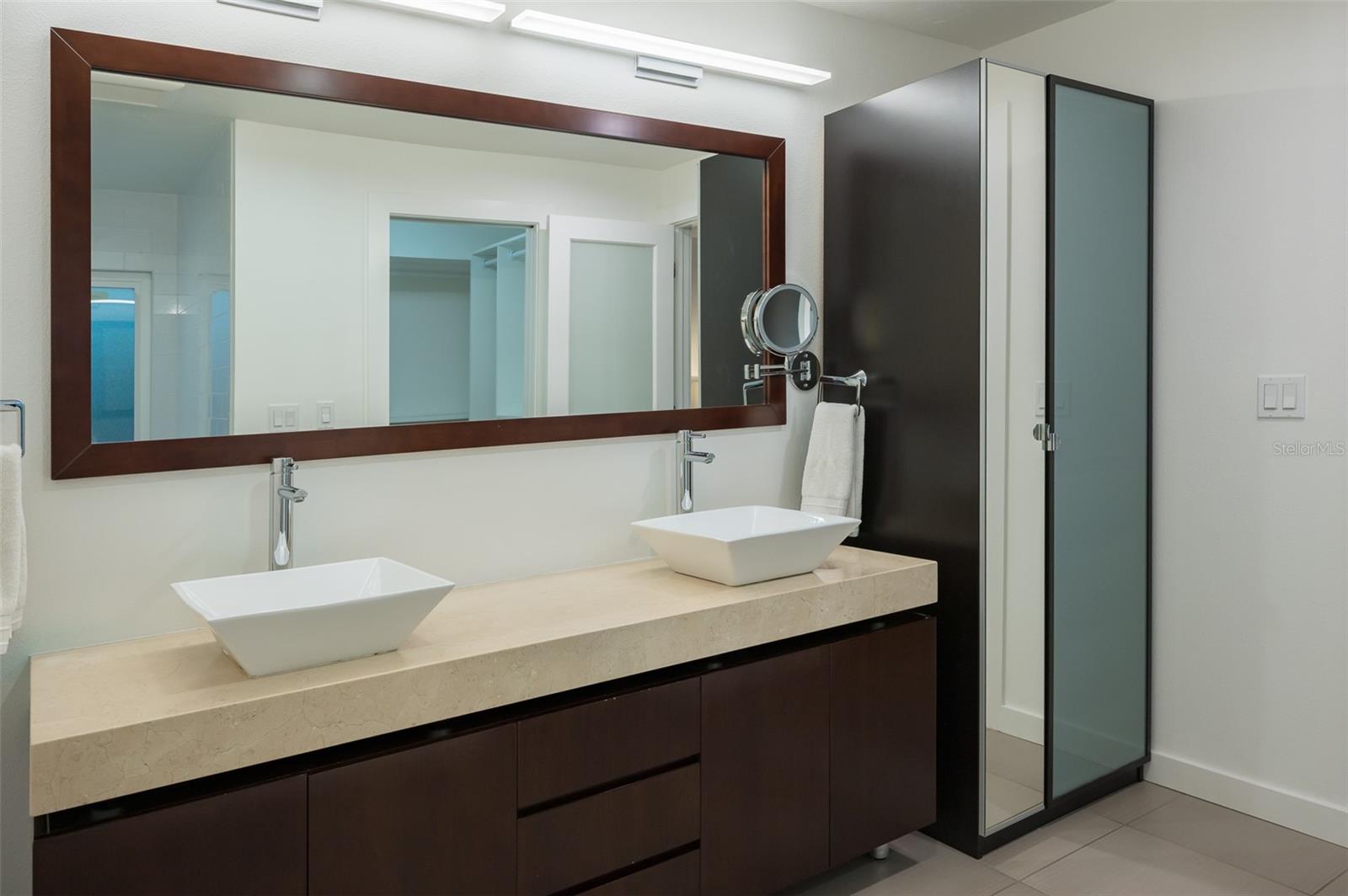 Image 21 of 84 For 4938 Commonwealth Drive