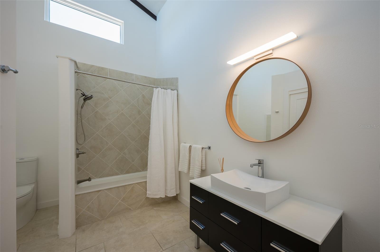 Image 25 of 84 For 4938 Commonwealth Drive