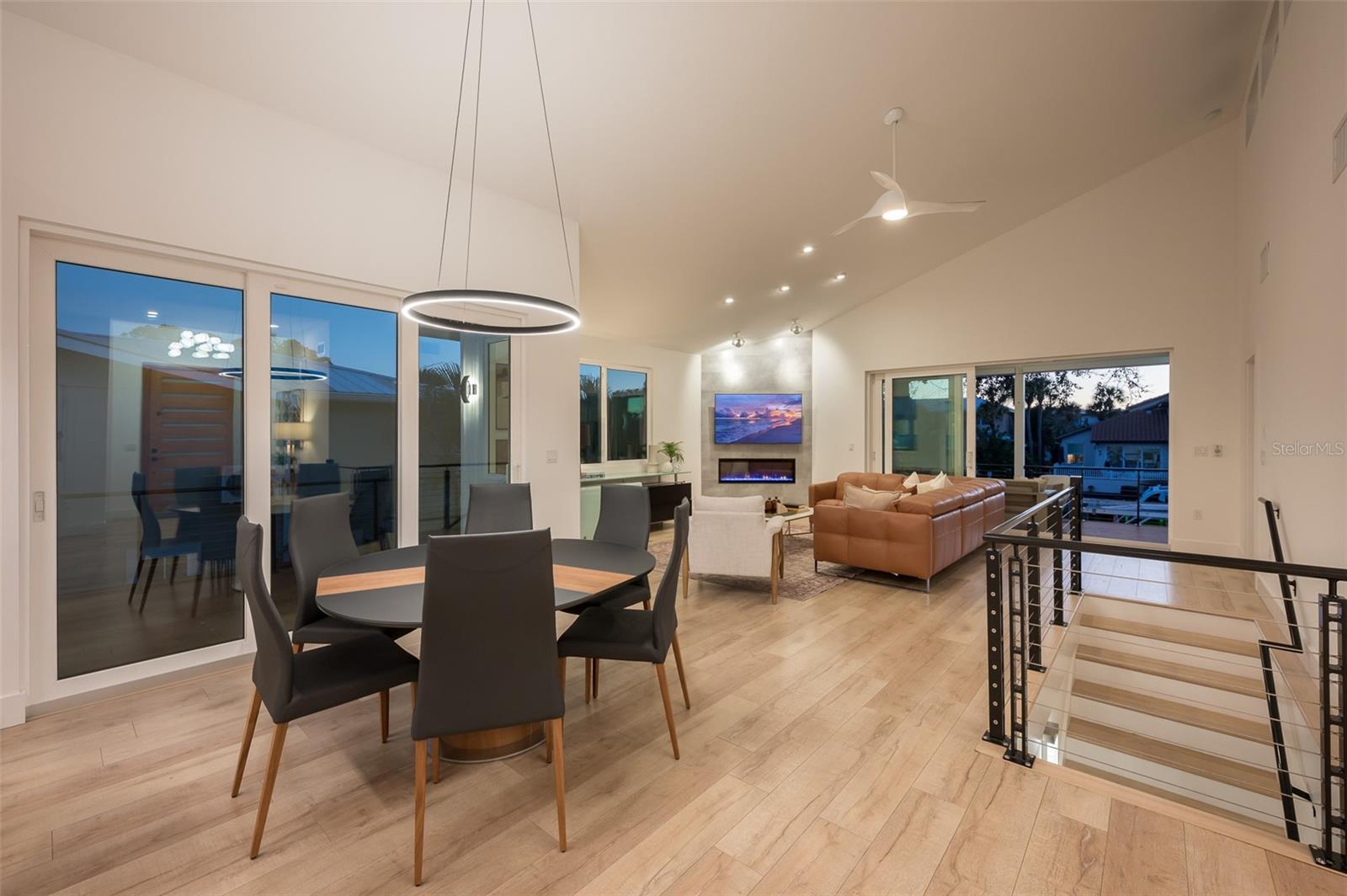 Image 5 of 84 For 4938 Commonwealth Drive