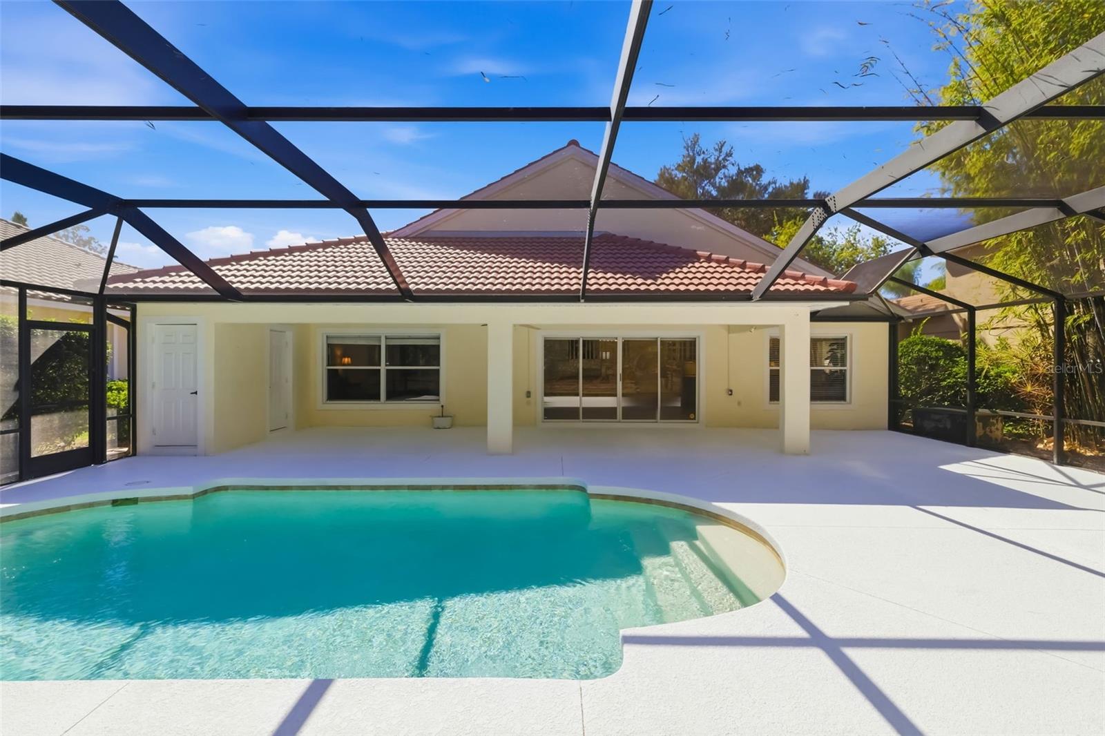 Image 16 of 100 For 7631 Desert Inn Way