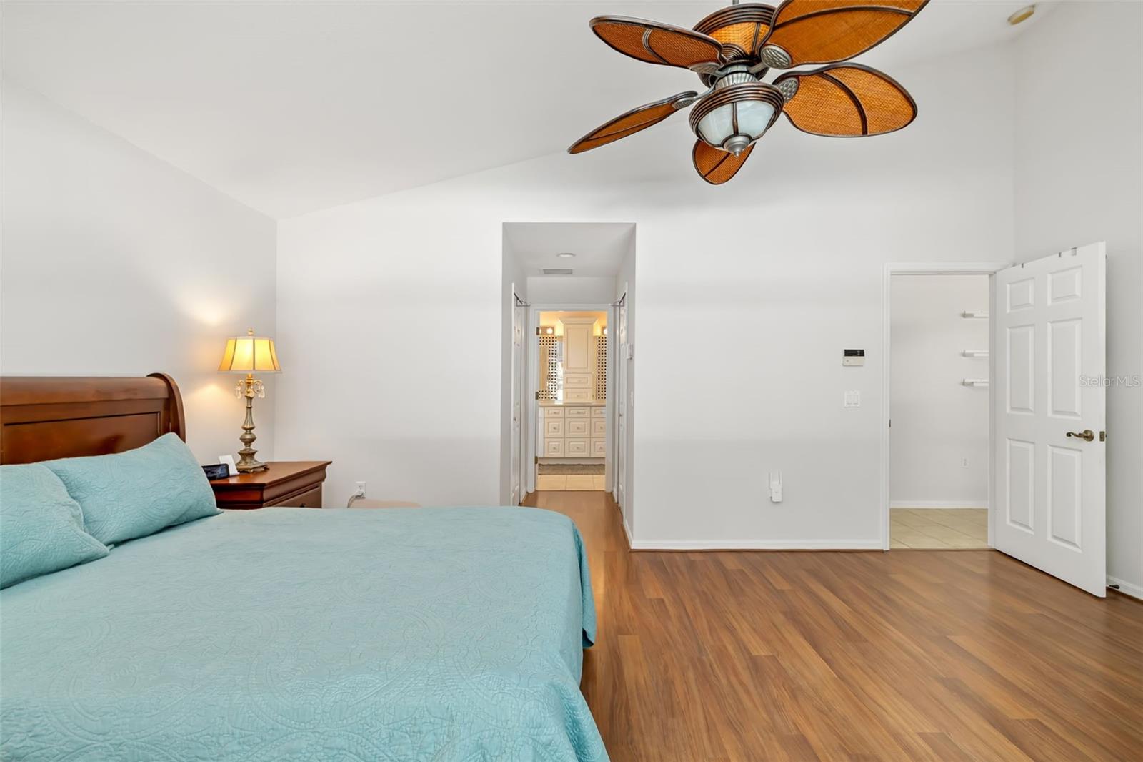 Image 41 of 100 For 7631 Desert Inn Way