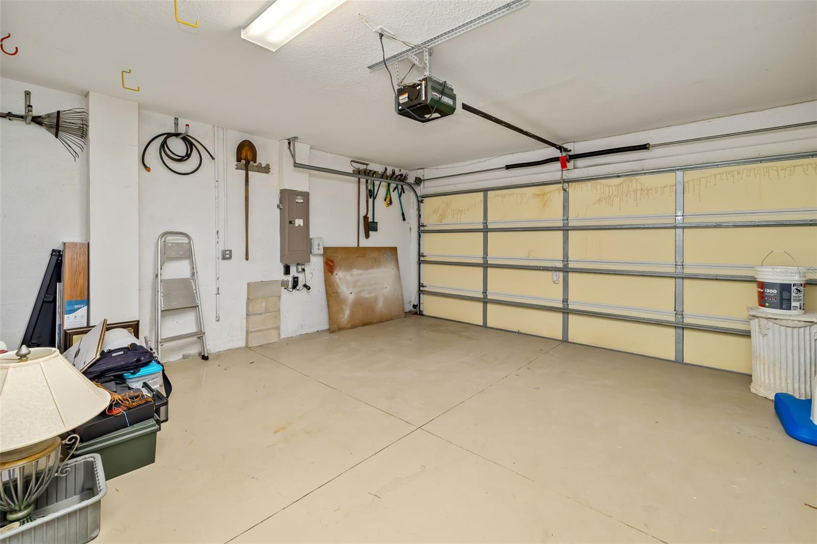 Image 58 of 100 For 7631 Desert Inn Way