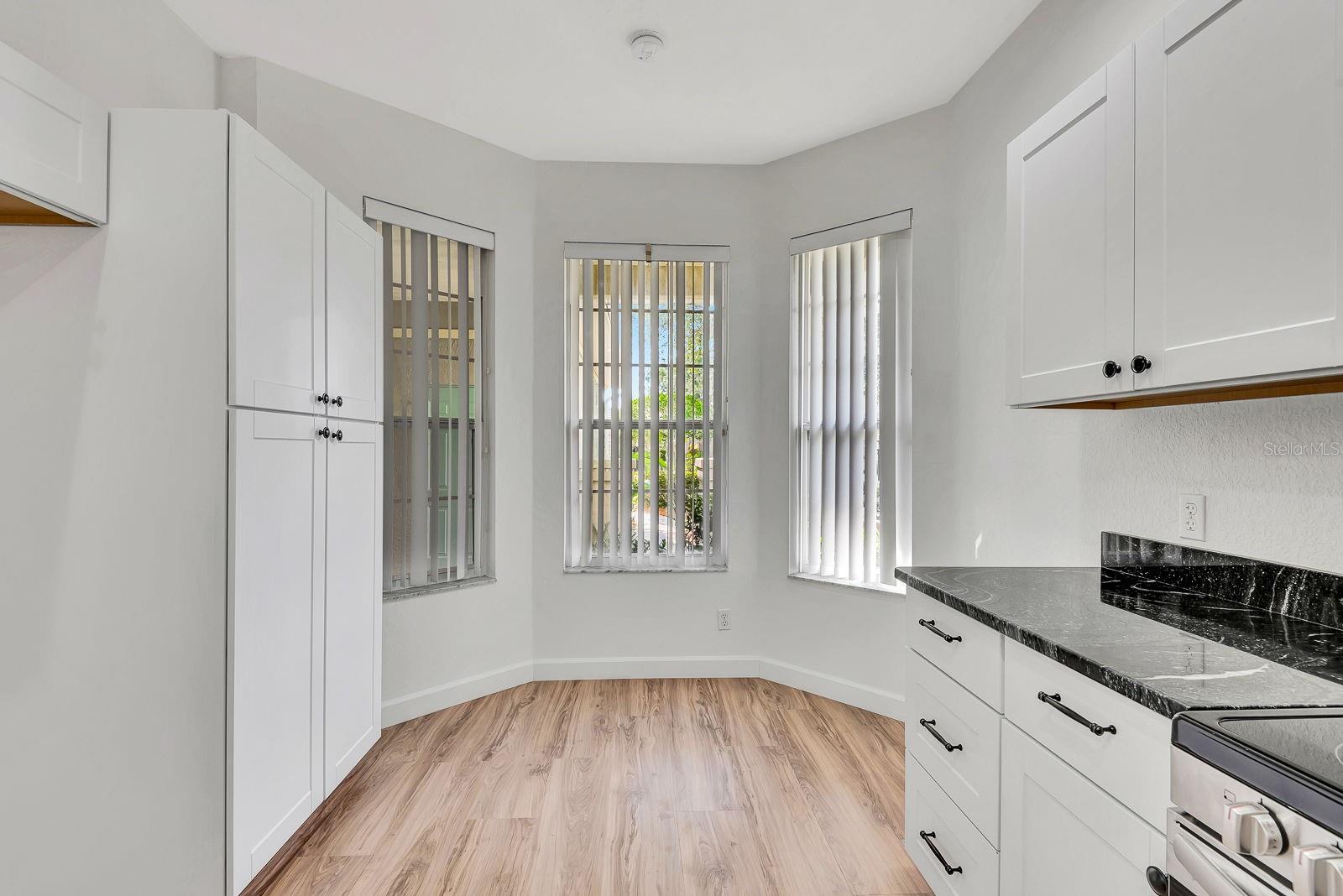 Image 14 of 57 For 5035 Lakescene Place