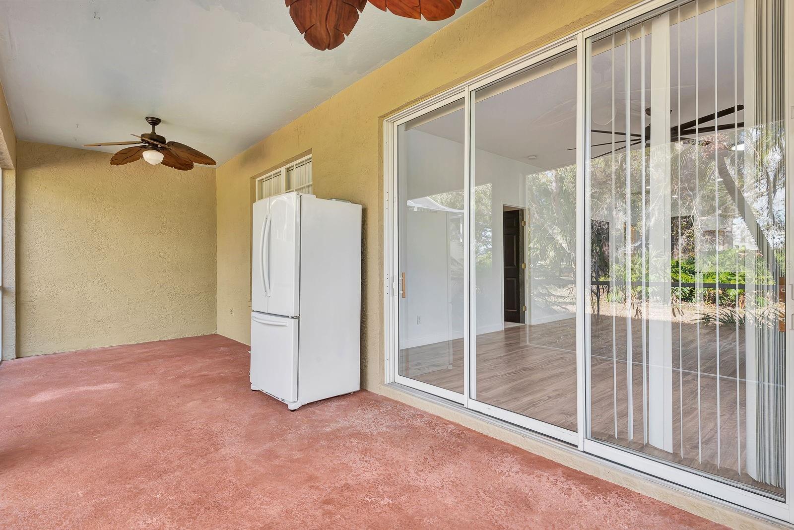 Image 22 of 57 For 5035 Lakescene Place